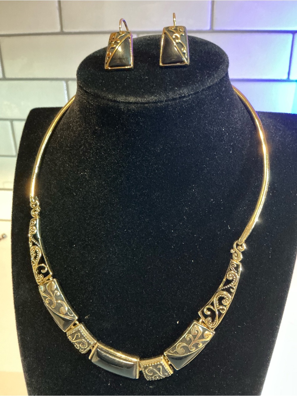 Gold and Black Filigree Necklace & Earring Set